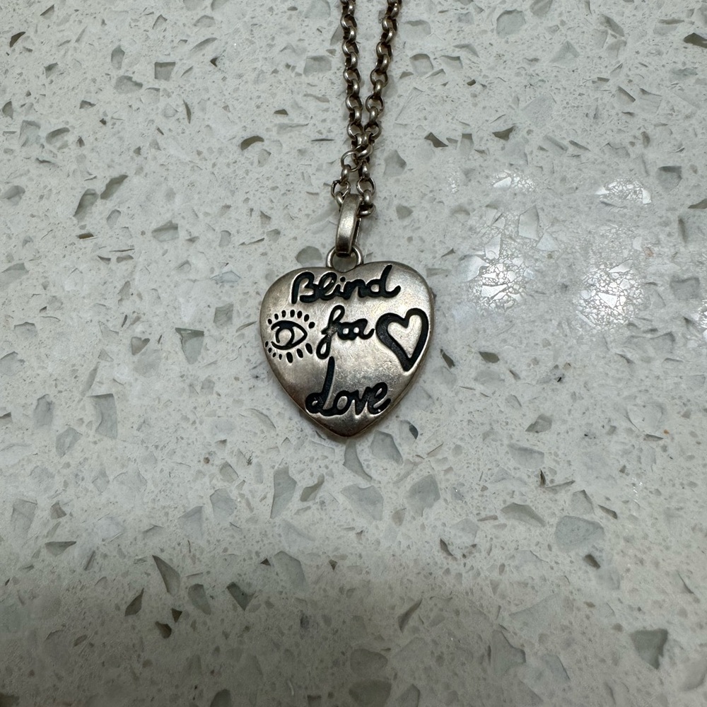 Gucci Blind for Love Necklace - Picture 2 of 13